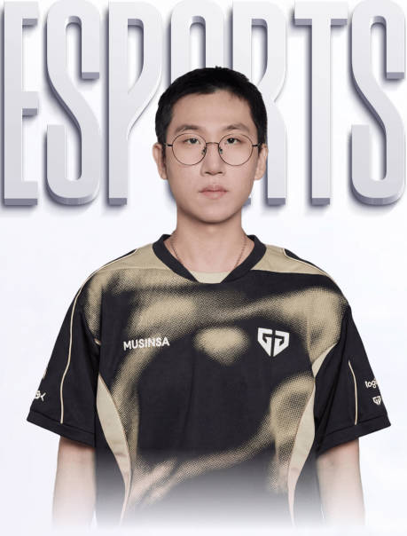 岳瑞杰上半场补时送点，依合散扑出对手点球！